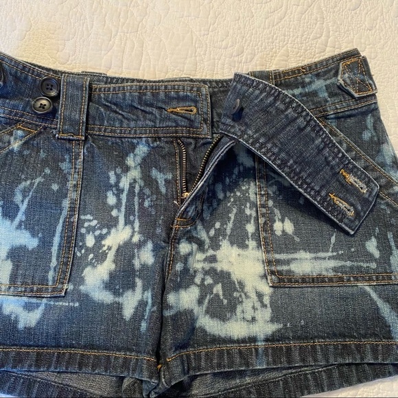 Banana Republic Factory Bleach Splatter Denim Shorts - 2 - Picture 5 of 11